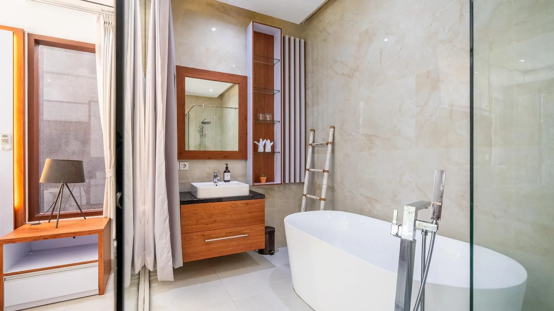 Villa Yudhistira By Jb Villas Seminyak 0*,